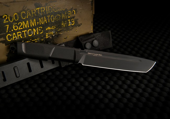 Extrema Ratio GIANT MAMBA Fixed Blade Knife, Bohler N690, Black Handle