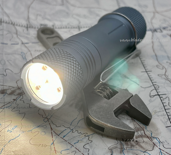 Maratac Compact Tri Flood Flashlight, Nichia - 1250 Lumens