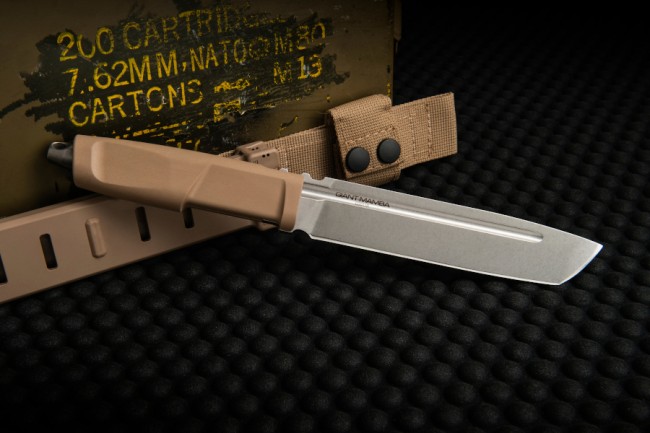Extrema Ratio GIANT MAMBA Fixed Blade Knife, Bohler N690, Desert Handle